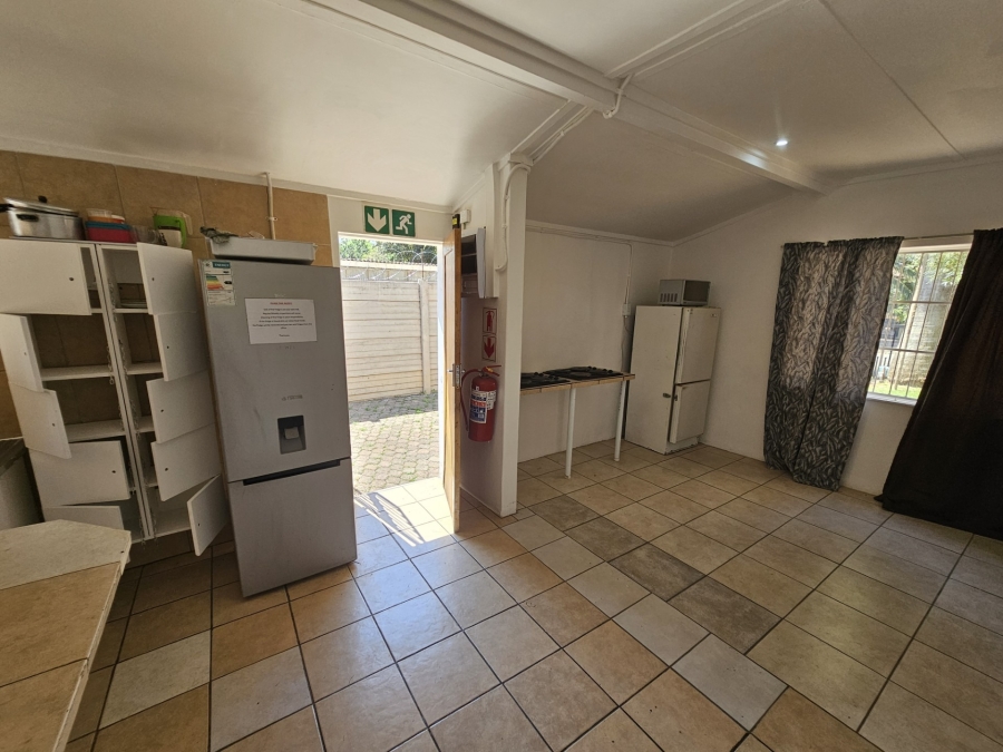 6 Bedroom Property for Sale in Brandwag Free State